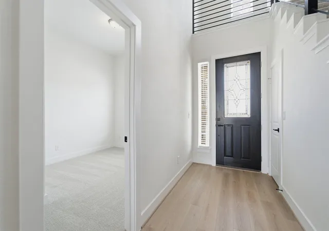 Photo 3 of Single family home for sale at 550 Los Aliso Ct, Liberty Hill, TX 78624 | MLS# 2852436 | Listing updated on 2026-10-04