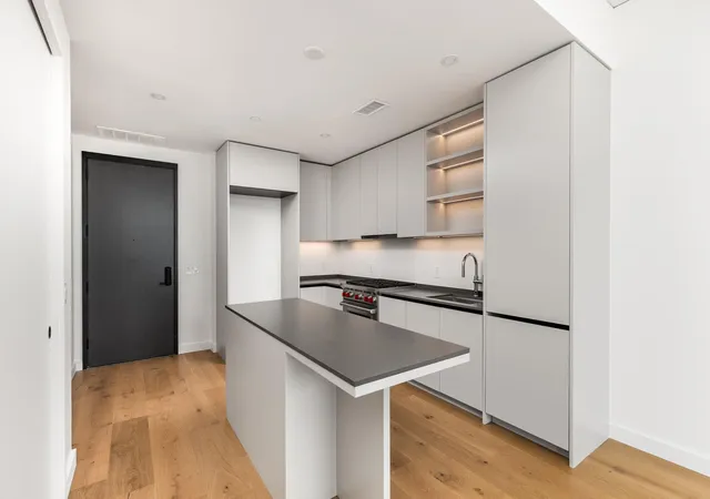 Photo 4 of Condo for sale at 610 Davis St #3009, Austin, TX 78701 | MLS# 7506305 | Listing updated on 2026-08-19