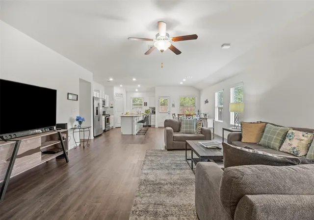 4th image of 196 Jackson Blue Ln, Kyle, TX 78640 | MLS# 6787044