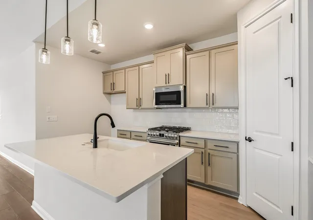 3rd image of 139 Grand Canyon Wy, Kyle, TX 78640 | MLS# 7516374