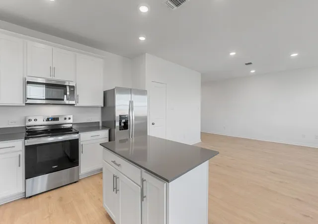 Photo 4 of Single family home for sale at 736 Rubber Tree Way, Buda, TX 78610 | MLS# 6118748 | Listing updated on 2026-08-26