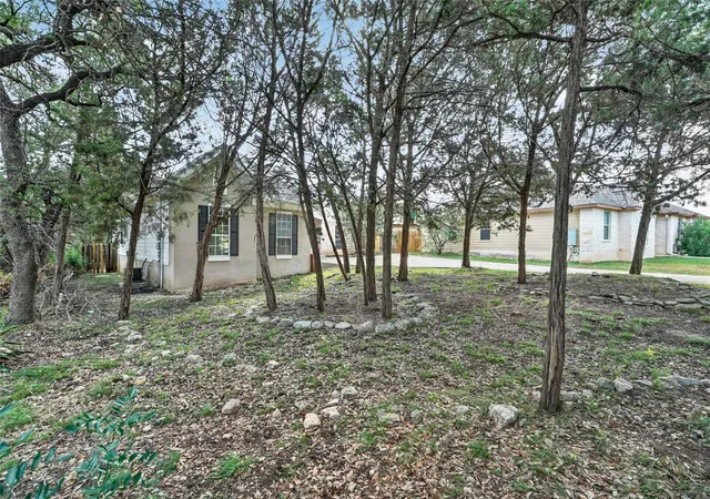 Photo 3 of Single family home for sale at 4 Cedarwood Cir, Wimberley, TX 78676 | MLS# 8742966 | Listing updated on 2026-09-24