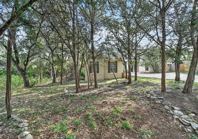Photo 4 of Single family home for sale at 4 Cedarwood Cir, Wimberley, TX 78676 | MLS# 8742966 | Listing updated on 2026-09-24