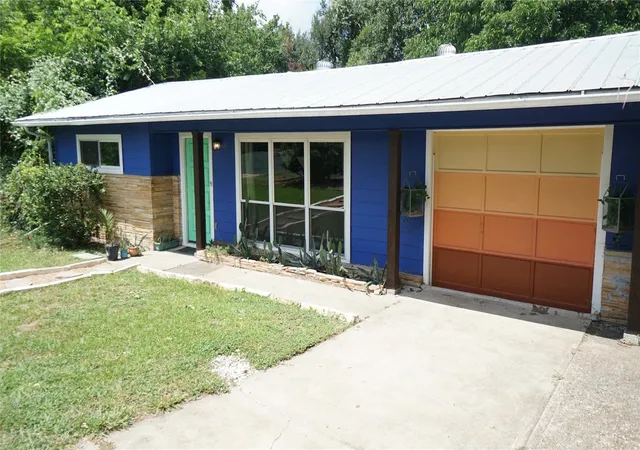 1st image of 1808 Wildrose Dr, Austin, TX 78721 | MLS# 3448477