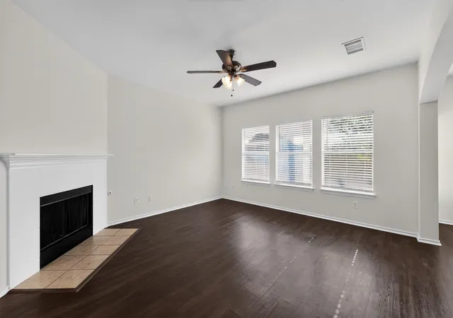 Photo 3 of Single family home for sale at 256 Poplarwood Dr, Kyle, TX 78640 | MLS# 1968469 | Listing updated on 2026-09-30