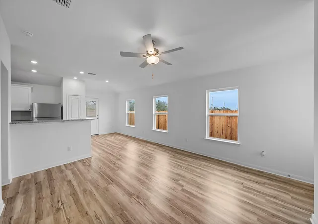 2nd image of 14517 Wahlbergs Wy, Elgin, TX 78621 | MLS# 7108575