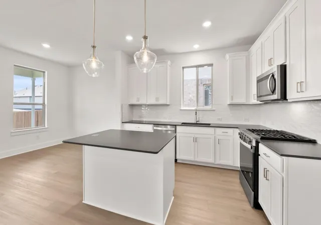 Photo 3 of Single family home for sale at 481 Bristlecone Bnd, Liberty Hill, TX 78642 | MLS# 6932375 | Listing updated on 2026-10-09