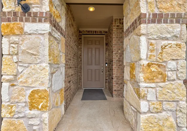 3rd image of 11007 Strawberry Roan Dr, Manor, TX 78653 | MLS# 9330278