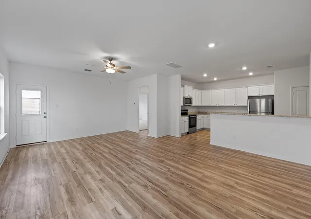 2nd image of 14513 Wahlbergs Wy, Elgin, TX 78621 | MLS# 5451421