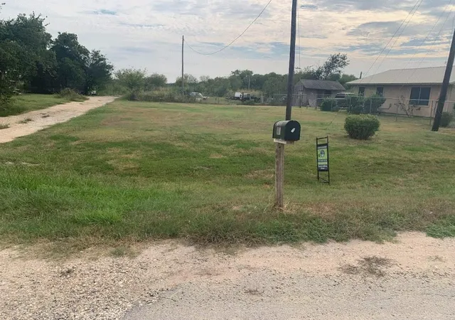 5th image of Tbd (Lot #1) W Brook St, Bartlett, TX 76511 | MLS# 7815170