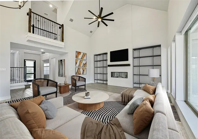Photo 3 of Single family home for sale at 501 Sierra Lisa Cv, Liberty Hill, TX 78642 | MLS# 7900953 | Listing updated on 2026-10-04