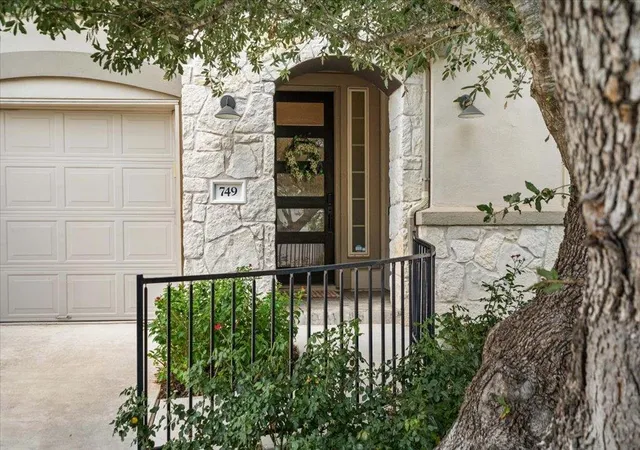 3rd image of 749 Jacksdaw Dr, Austin, TX 78737 | MLS# 8624622