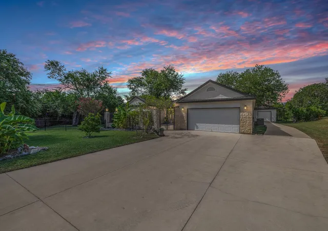 Photo 3 of Single family home for sale at 11808 Arnold Ln, Austin, TX 78748 | MLS# 5721496 | Listing updated on 2026-08-09