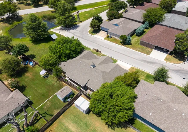 Photo 4 of Single family home for sale at 1204 Applewood Dr E, Burnet, TX 78611 | MLS# 4589425 | Listing updated on 2026-08-09