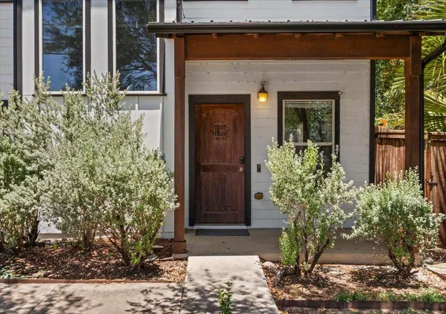 1st image of 3304 E 5th St #B, Austin, TX 78702 | MLS# 6006975