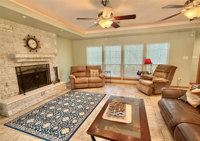2nd image of 670 Woodland Dr, Driftwood, TX 78619 | MLS# 7872473