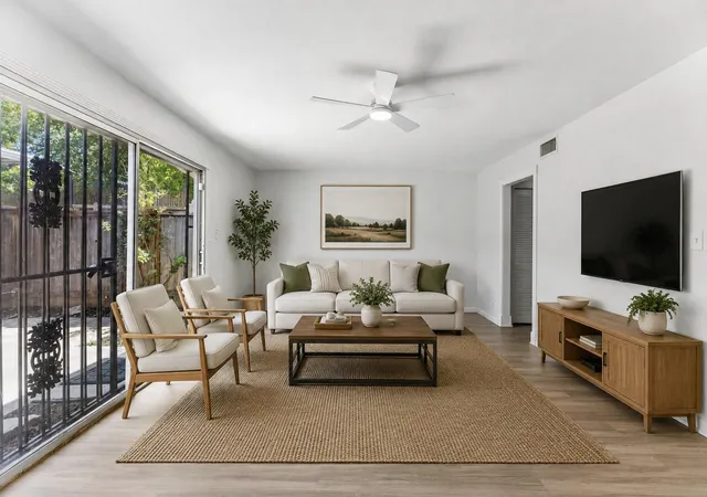 3rd image of 1853 Coronado Hills Dr, Austin, TX 78752 | MLS# 1151003