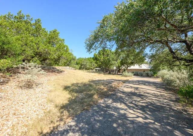 Photo 2 of Sale Pending at 517 Dragon, Lakeway, TX 78734 | MLS# 3685546 | Listing updated on 2026-08-24