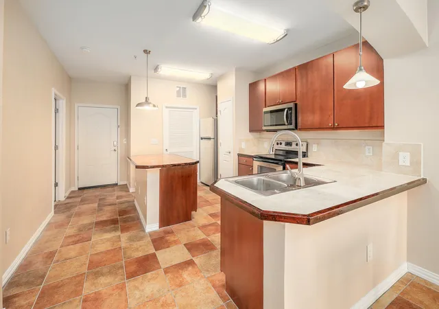 Photo 4 of Condo for sale at 2505 San Gabriel St #304, Austin, TX 78705 | MLS# 3682682 | Listing updated on 2026-08-11
