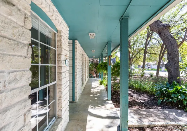 Photo 3 of Single family home for sale at 134 Canyon Rd, Georgetown, TX 78628 | MLS# 6231764 | Listing updated on 2026-10-09