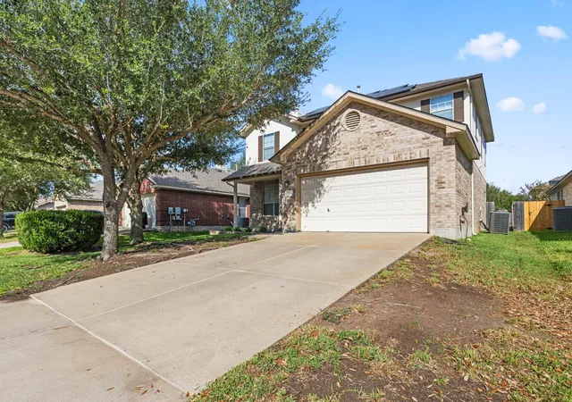 Photo 3 of Single family home for sale at 18644 Dry Pond Dr, Pflugerville, TX 78660 | MLS# 3632429 | Listing updated on 2026-09-05