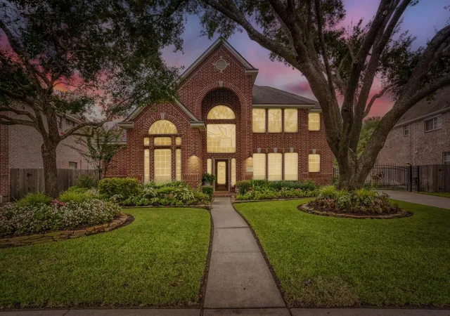 Photo 3 of Single family home for sale at 17335 W Copper Lakes Dr, Houston, TX 77095 | MLS# 3825677 | Listing updated on 2026-09-21