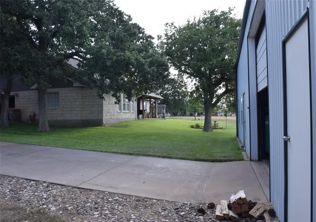 24th image of 2116 County Road 403, Marble Falls, TX 78654 | MLS# 9259324