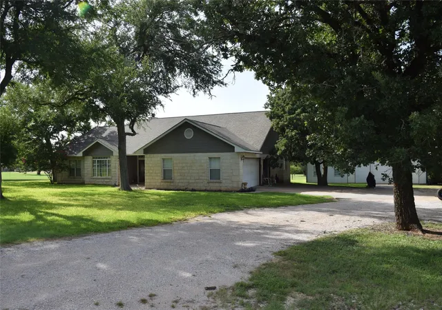 Photo 3 of Single family home for sale at 2116 County Rd 403, Marble Falls, TX 78654 | MLS# 9259324 | Listing updated on 2026-08-29