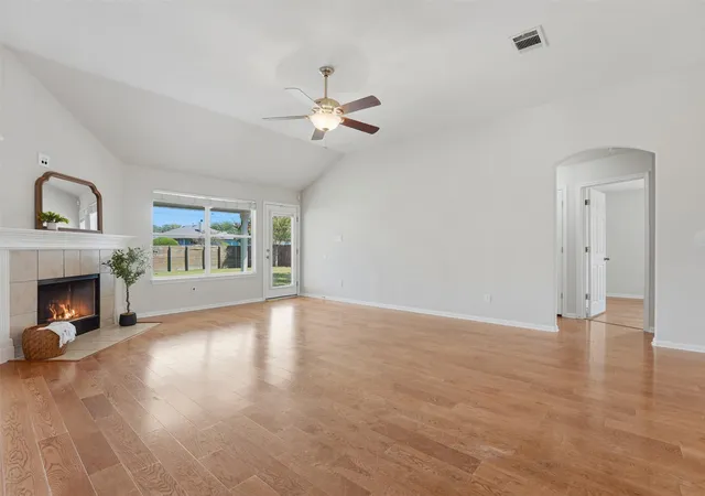 Photo 4 of Single family home for sale at 11108 Harvest Time Dr, Austin, TX 78754 | MLS# 8424105 | Listing updated on 2026-09-19
