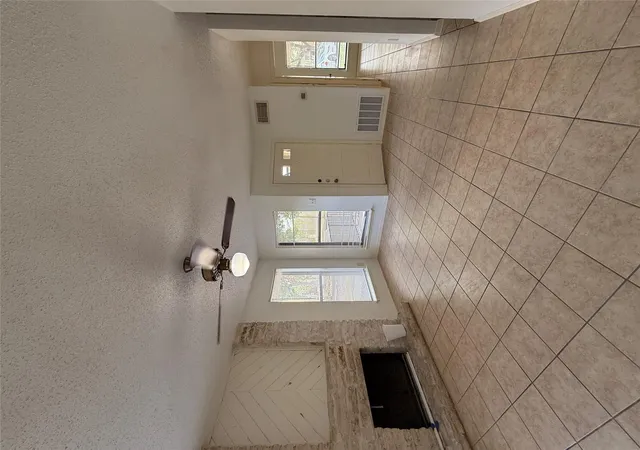 image of 10616 Mellow Mdws Dr, Austin, TX 78750