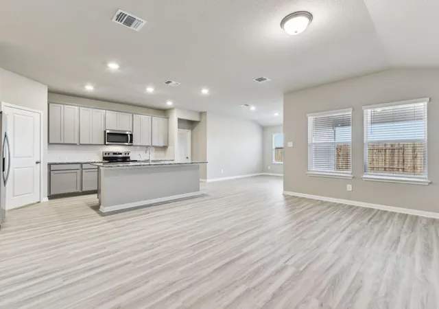 Photo 4 of Single family home for sale at 129 Sleep Holw, Jarrell, TX 76537 | MLS# 5015893 | Listing updated on 2026-08-15