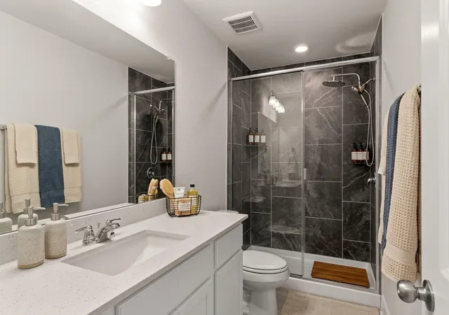 Listing Photo 2 - Condo for sale in building located at 134 Whinny Wy, Georgetown, TX 78626 - Unit #