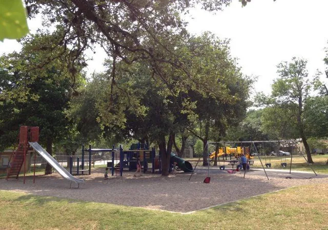 Listing Photo 2 - Condo for sale in building located at 4209 Burnet Rd, Austin, TX 78756 - Unit #101