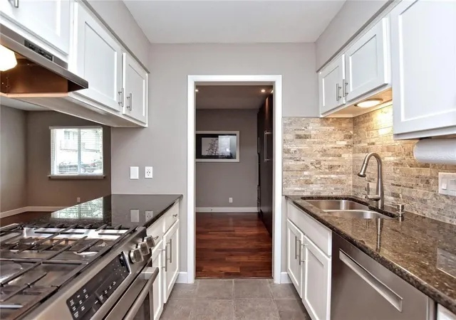 Listing Photo 4 - Condo for sale in building located at 4209 Burnet Rd, Austin, TX 78756 - Unit #101
