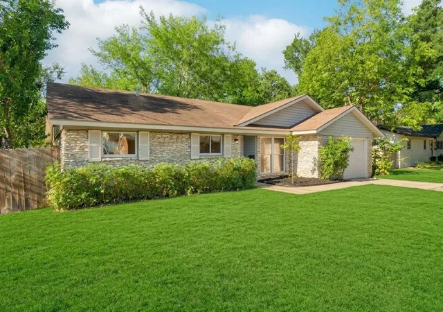 Photo 1 of Single family home for sale at 1621 Wheless Ln, Austin, TX 78723 | MLS# 3373101 | Listing updated on 2026-10-09