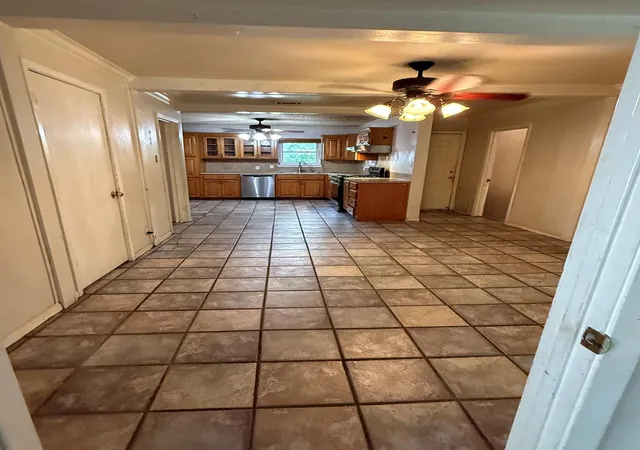 Photo 40 of Sale Pending at 1402 Garden St, Austin, TX 78702 | MLS# 7937936 | Listing updated on 2026-09-29