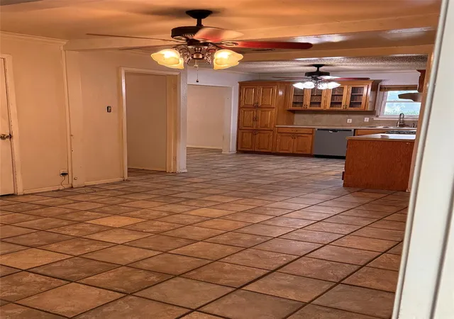 Photo 4 of Sale Pending at 1402 Garden St, Austin, TX 78702 | MLS# 7937936 | Listing updated on 2026-09-29