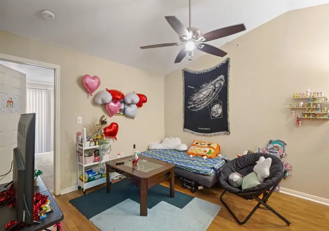 2nd image of 501 W 26th St #304, Austin, TX 78705 | MLS# 8055850