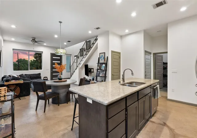 5th image of 1158 Ridgeway Dr #A, Austin, TX 78702 | MLS# 7602622