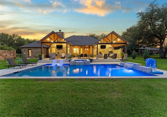 2nd image of 3041 Rolling Meadow Dr, Salado, TX 76571 | MLS# 2903935