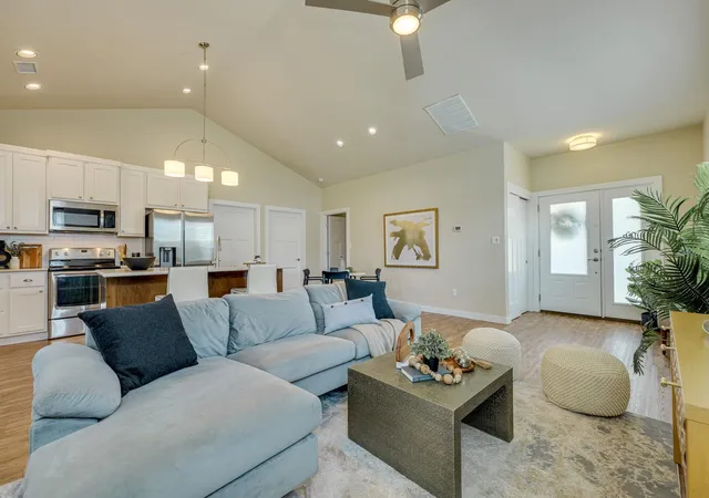 Listing Photo 5 - Condo for sale in building located at 240 Rose Dr, Dripping Springs, TX 78620 - Unit #A