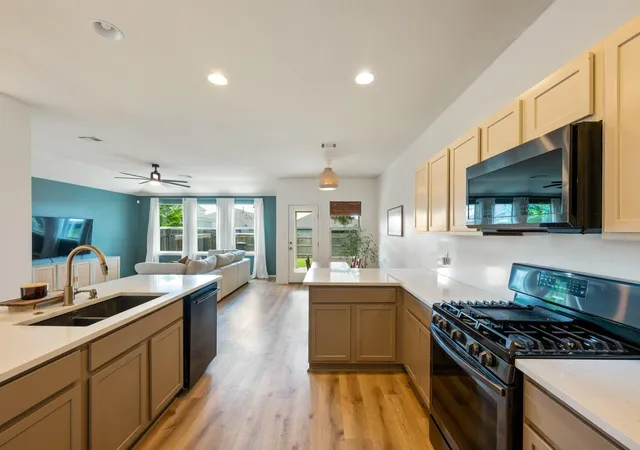 Photo 4 of Sale Pending at 1391 Stone Rim Loop, Buda, TX 78610 | MLS# 6538633 | Listing updated on 2026-10-07