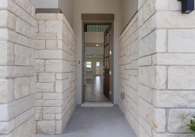 Photo 2 of Single family home for sale at 213 Montecido Dr, Liberty Hill, TX 78642 | MLS# 6956824 | Listing updated on 2026-08-27