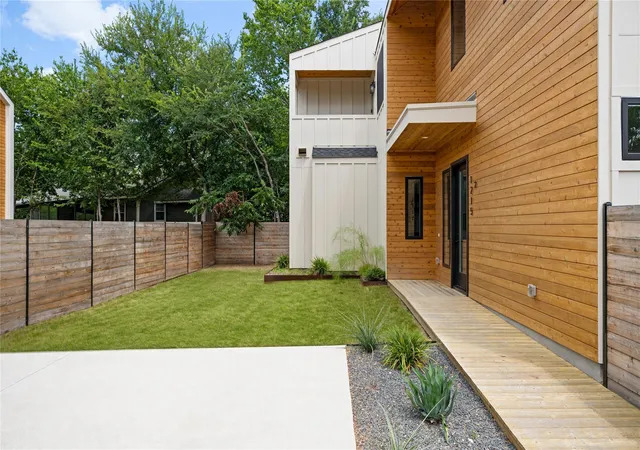 Photo 3 of Condo for sale at 1215 Fort Branch Blvd #2, Austin, TX 78721 | MLS# 6424563 | Listing updated on 2026-09-17