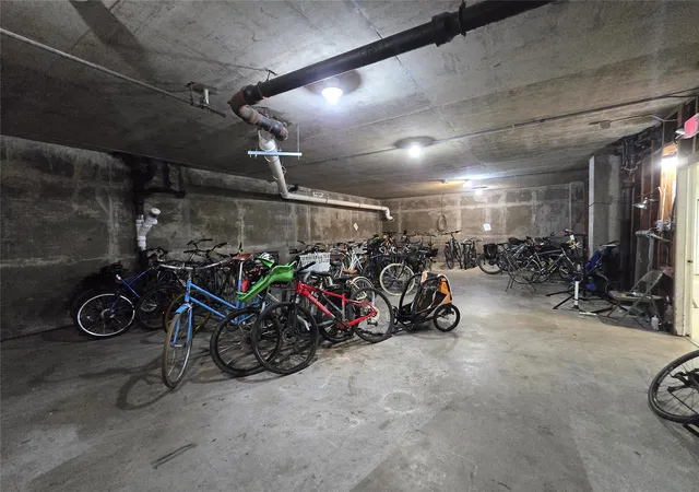 2nd image of 1800 Lavaca St, Austin, TX 78701
