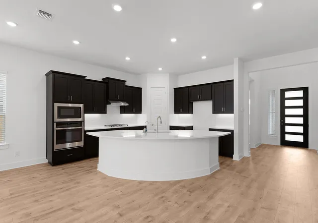 Photo 4 of Single family home for sale at 224 Montecido Dr, Liberty Hill, TX 78642 | MLS# 8567401 | Listing updated on 2026-08-27