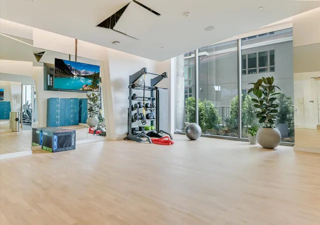 5th image of 44 East Ave #1909, Austin, TX 78701 | MLS# 5843875