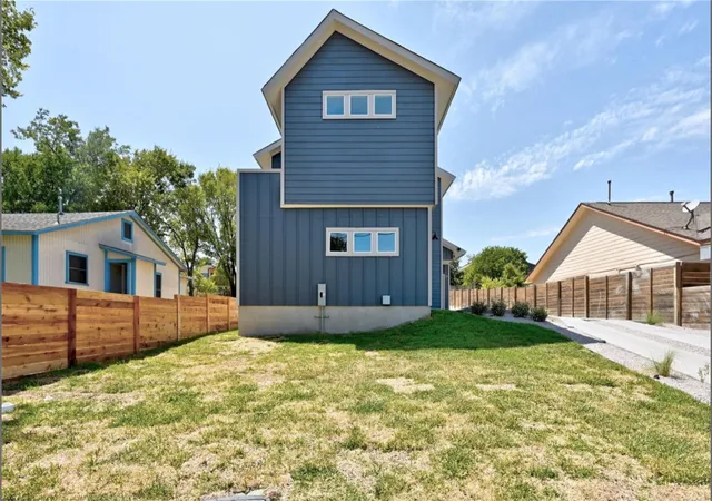 Photo 3 of Single family home for sale at 7306 Carver Ave #1, Austin, TX 78752 | MLS# 7036869 | Listing updated on 2026-08-20