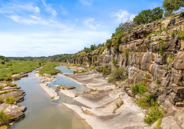 Photo 2 of Land for sale at 960 Gipson Rd, Johnson City, TX 78636 | MLS# 9793922 | Listing updated on 2026-08-10