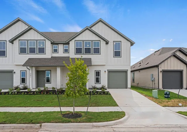 3rd image of 203 Backwood Pass, Taylor, TX 76574 | MLS# 3525975